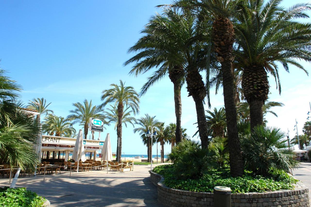 House In Front Of The With Sea View Holiday home Cambrils