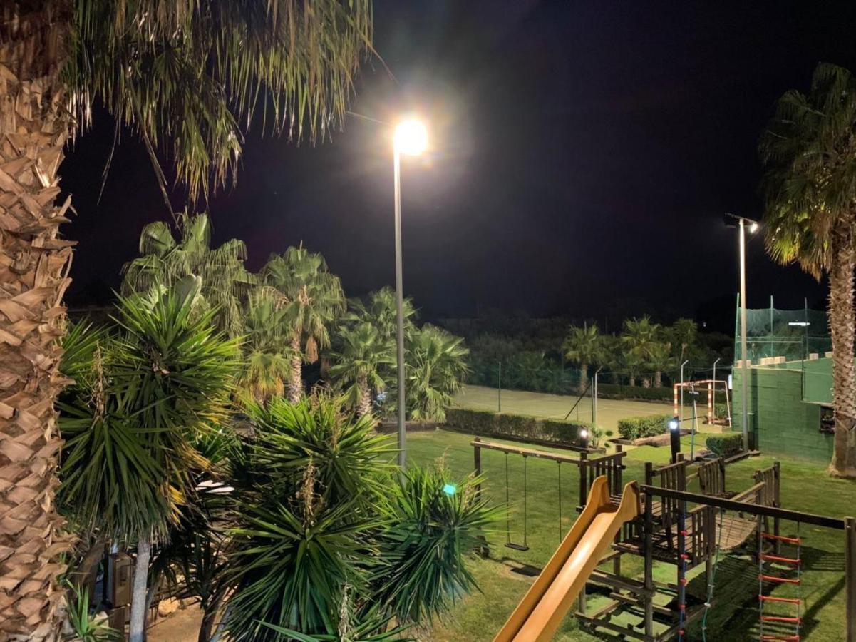 De Tres Casas Con Padel Y Piscina Cambrils