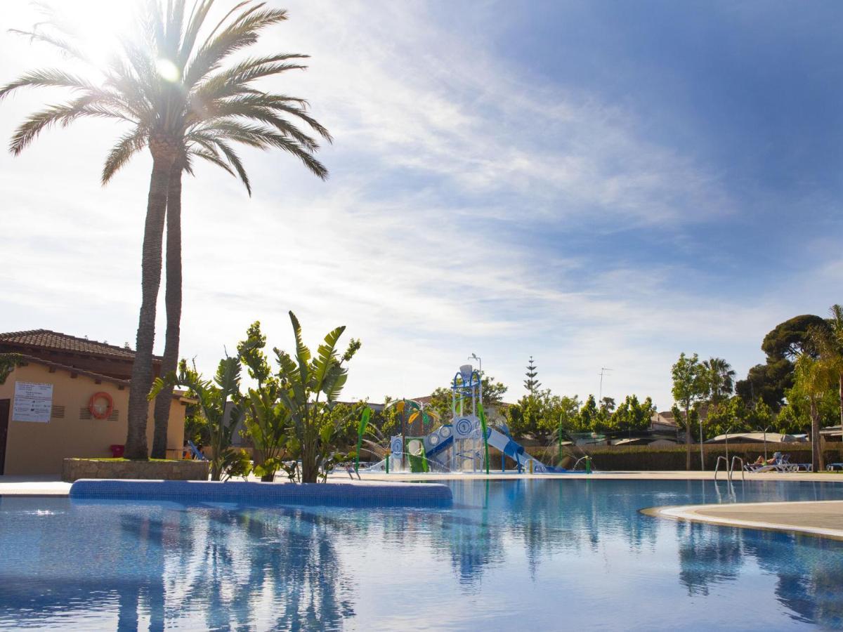 Attractive With A Covered Terrace, 1 Km From *