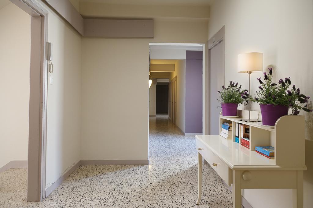 Fonda Montserrat Guest house