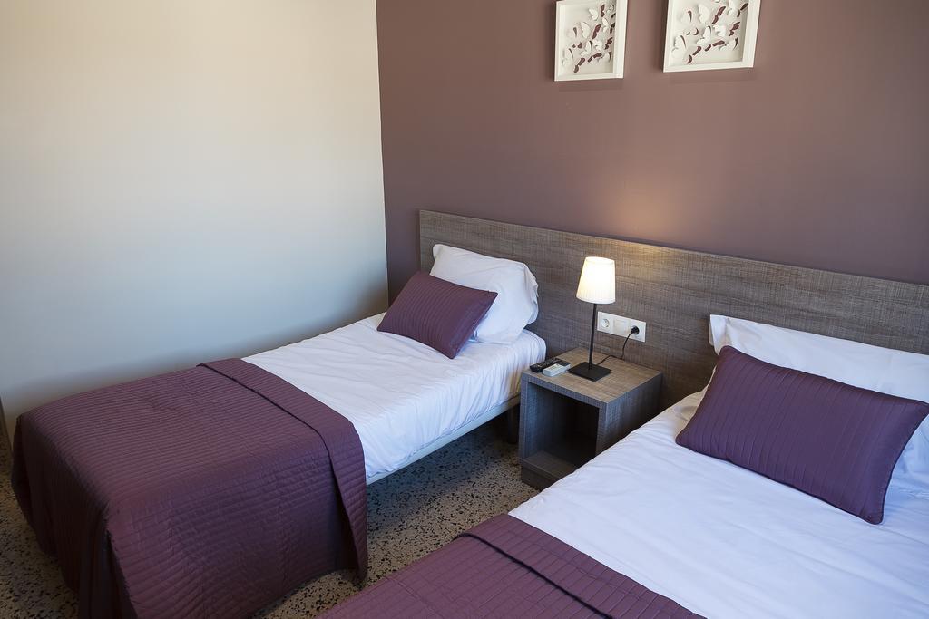Guest house Fonda Montserrat Cambrils