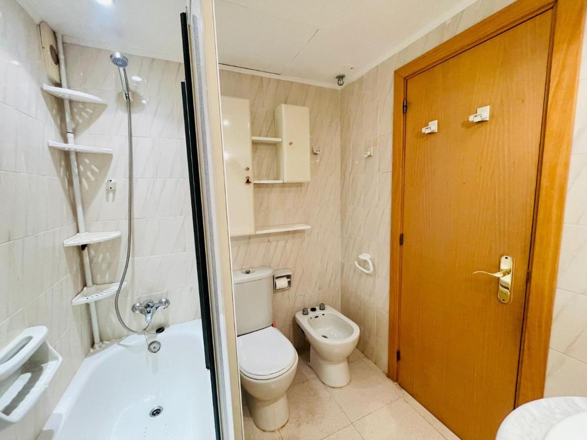 Apartamento Apartamento Vistas Al Mar, Con Acceso Directo A La Playa, Piscina Y Parking Gratis!!!