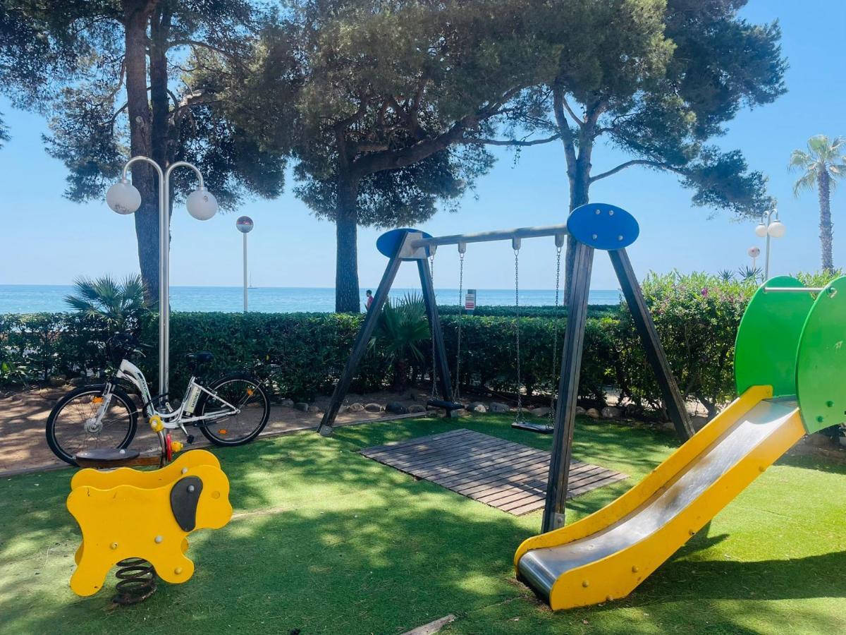 Apartamento Apartamento Vistas Al Mar, Con Acceso Directo A La Playa, Piscina Y Parking Gratis!!! *