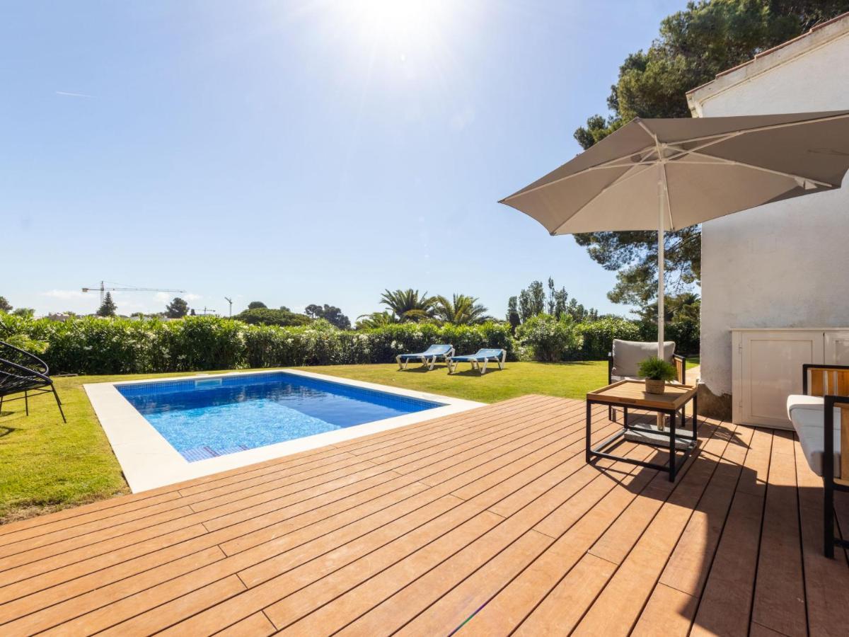 Valencia Villa *