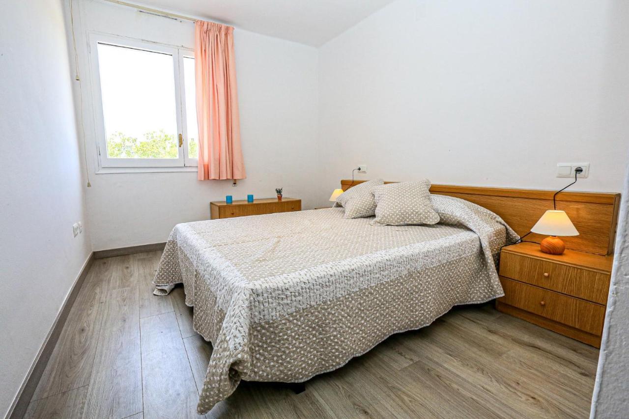 Set Pins - Only Families Cambrils