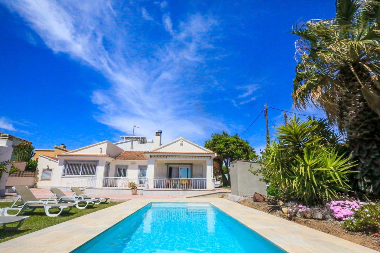 Villa Acacias