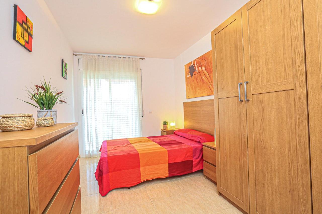 Port Marino Litoral Costa Dorada - Only Families