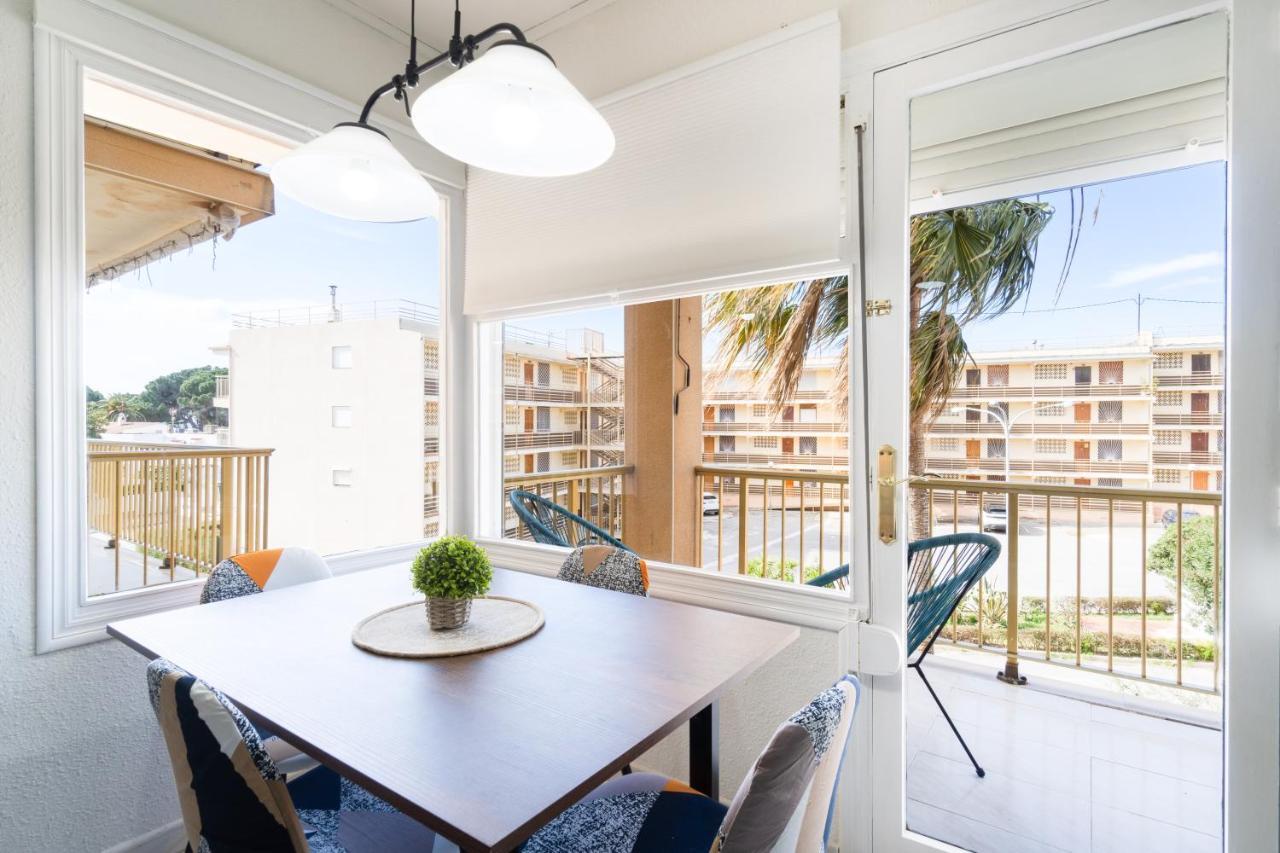 Apartamento Coastal Paradise & Cozy With A 100m From The Beach!