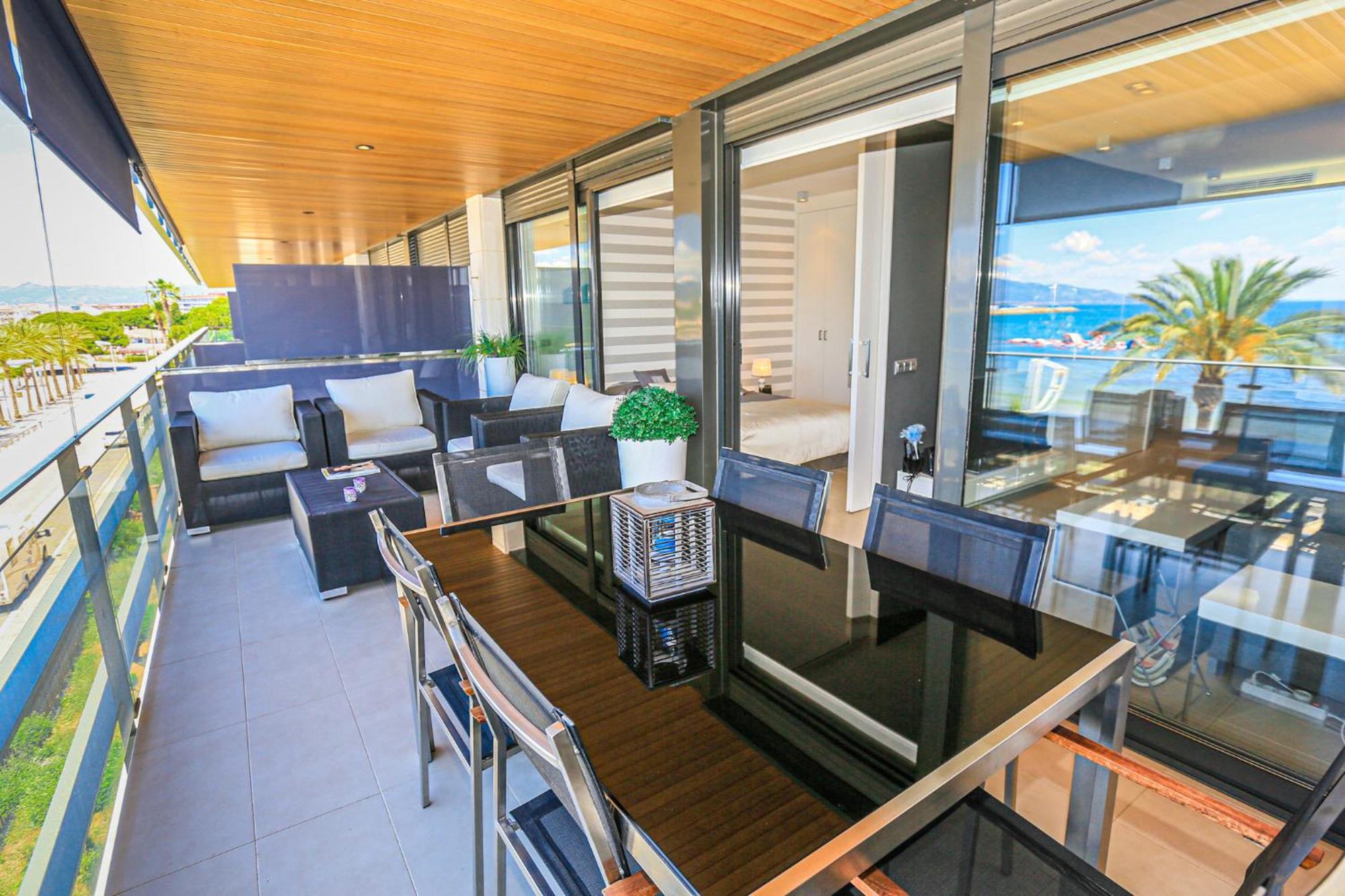 Tropicana Mar Litoral - Only Families * Cambrils