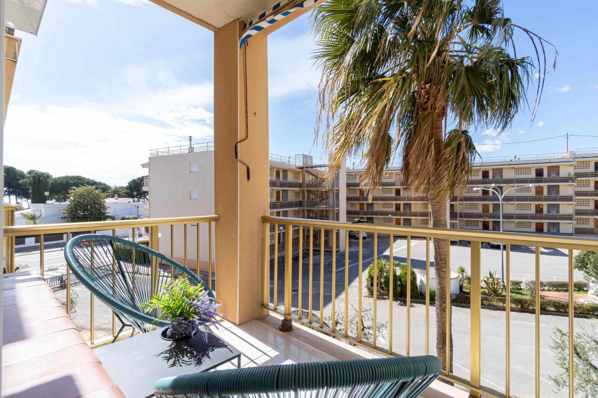 Coastal Paradise & Cozy With A 100m From The Beach! Apartamento