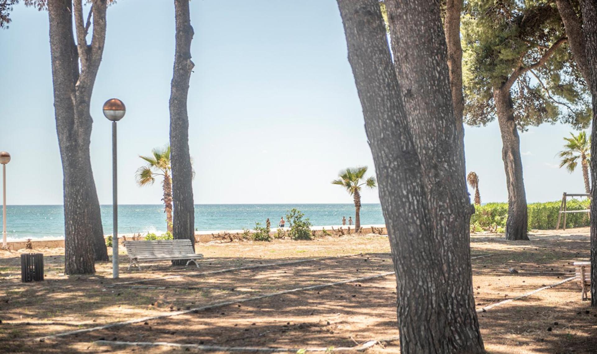 Villa Tarracohomes, Con Terraza Cerca De La Playa Vilafortuny Cambrils