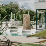 Instants Boutique Hotel (Adults Only)