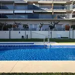 Apartamento en edificio Alba con parking y piscina 128B - INMO22