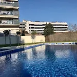 Apartamento en edificio Alba con parking y piscina 128B - INMO22