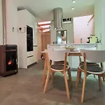 New! Renovated House With Terrace In Cambrils