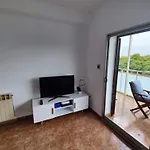 Sunny Flat With Balcony And Sea Views