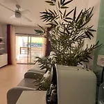 Apartamento En Primera Linea De Playa En Cambrils