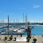Domuum Holidays - Posit Mar