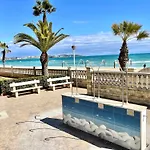 ApartBeach MARINA PLAYA Climatizado Piscina y Parking