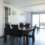 Uhc Esquirol Apartments