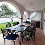 Casa 3 dorm a pie del mar con su jardin y parking