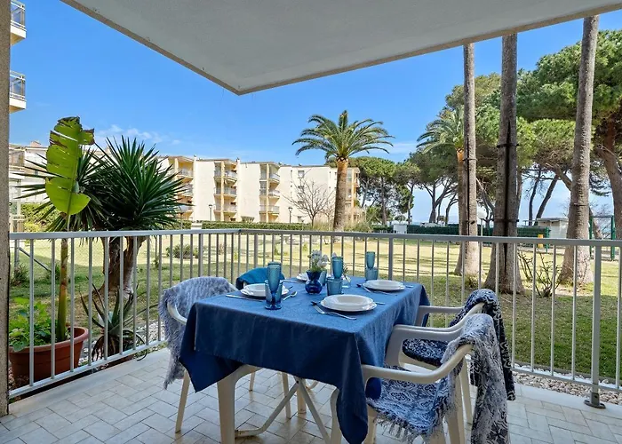 Hauzify I Apartament Neptu