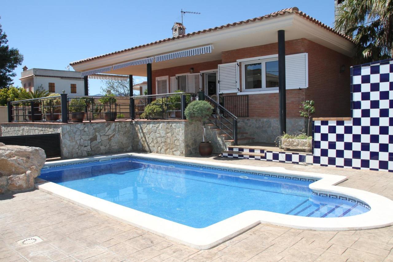 Con Piscina Privada En Zona Tranquila De Holiday home *
