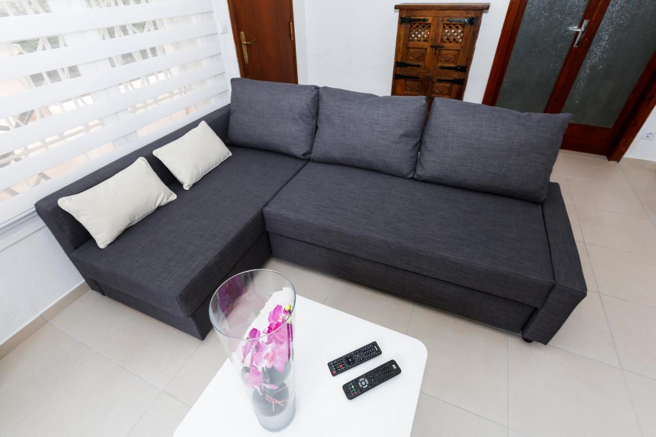 Villa OnlyWay VILLABIANCA Casa individual con jardín privado a 50m de la playa