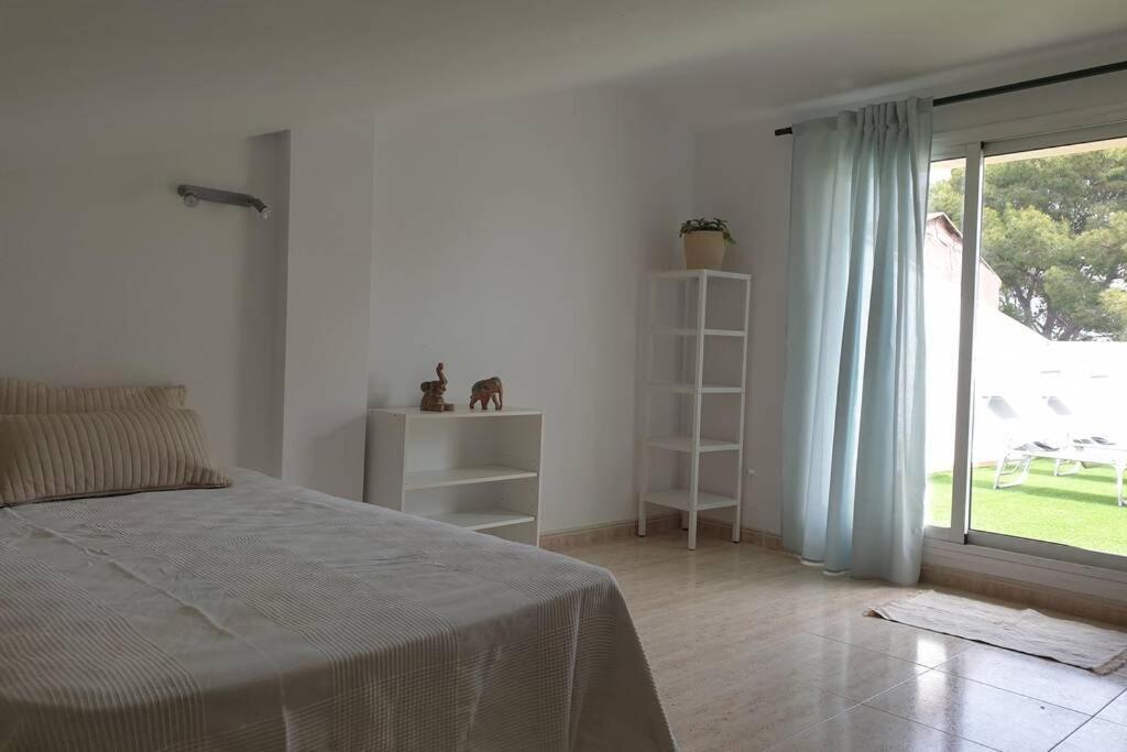 Casa Con Jardín Y Piscina En Zona Tranquila Сasa de vacaciones