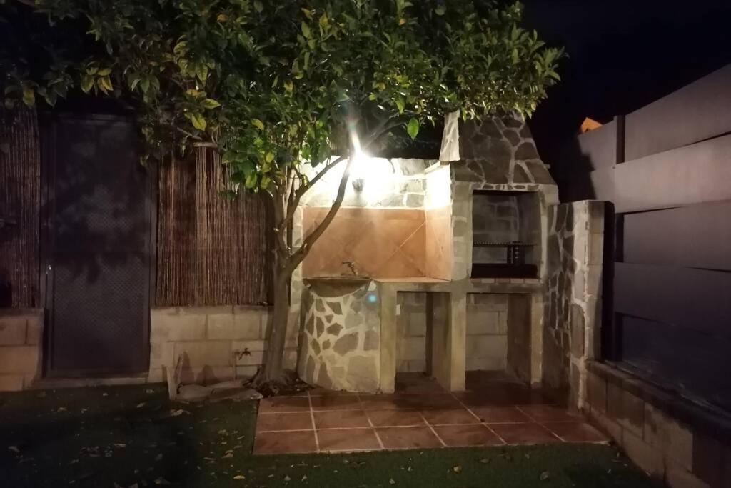Casa Con Jardín Y Piscina En Zona Tranquila Сasa de vacaciones Cambrils