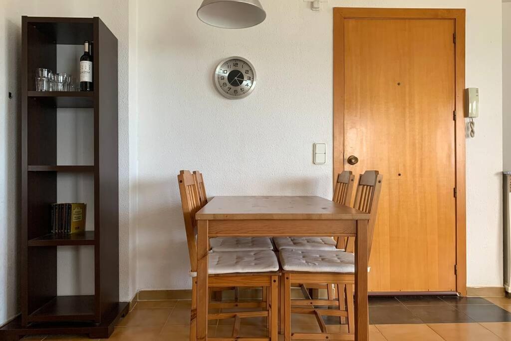 Apartamento Sobre El Mar, Con Piscina Y Wifi *