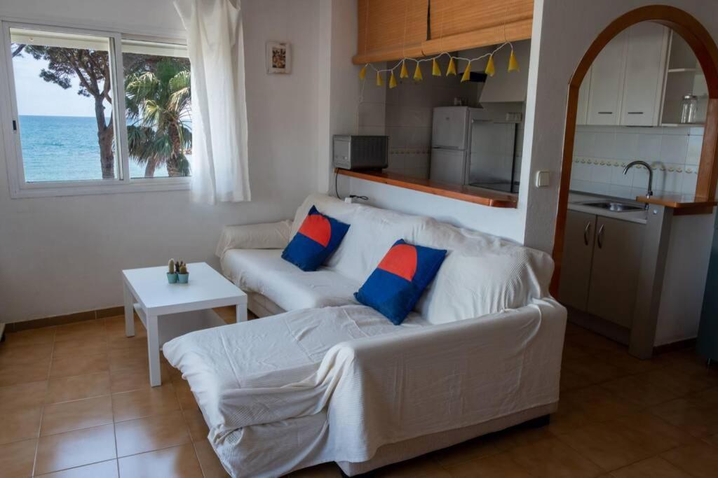Apartamento Sobre El Mar, Con Piscina Y Wifi * Cambrils