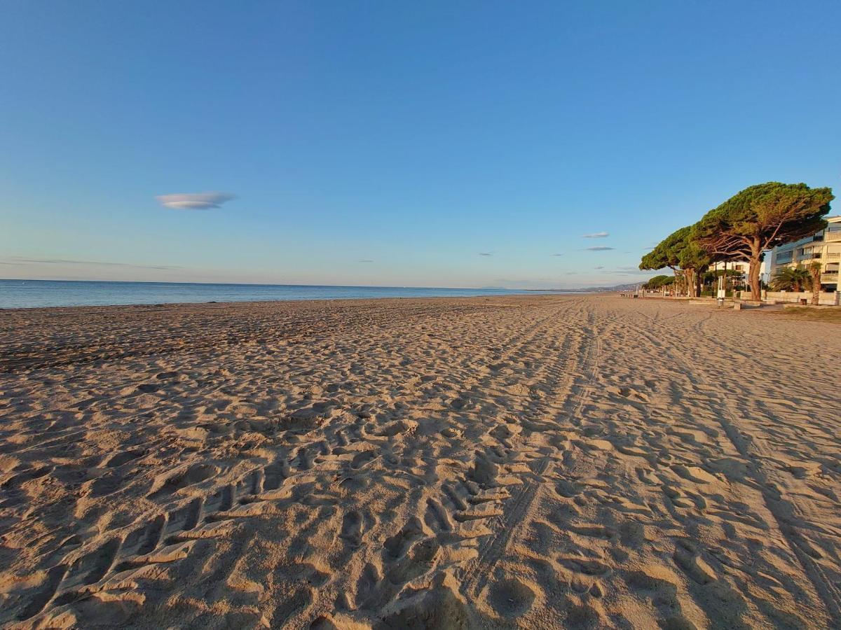 Primera Línia De Mar, Zona Tranquila