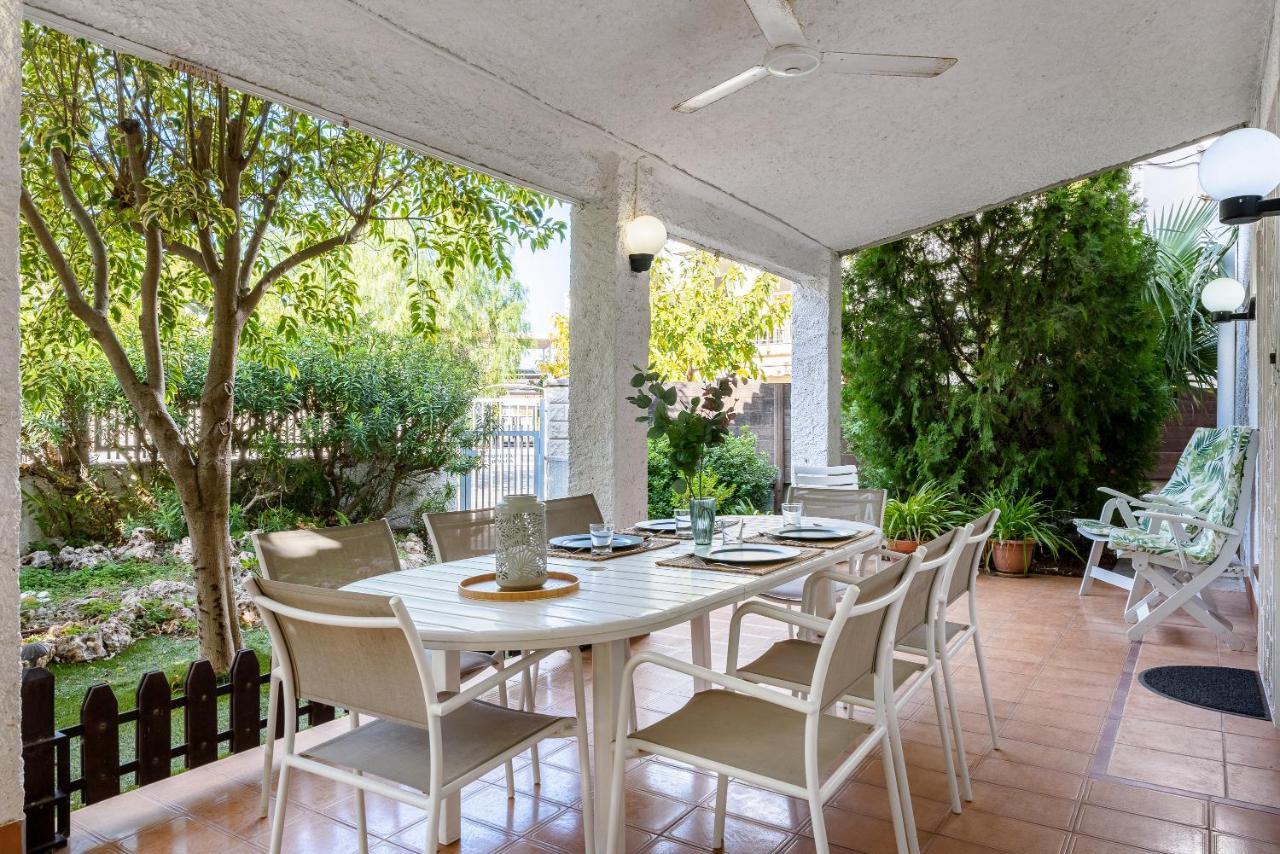 30 M From The Beach Villa *