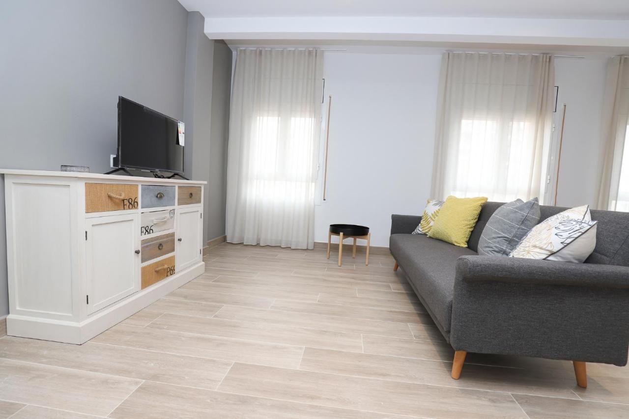 Agneta - Ancla * Cambrils