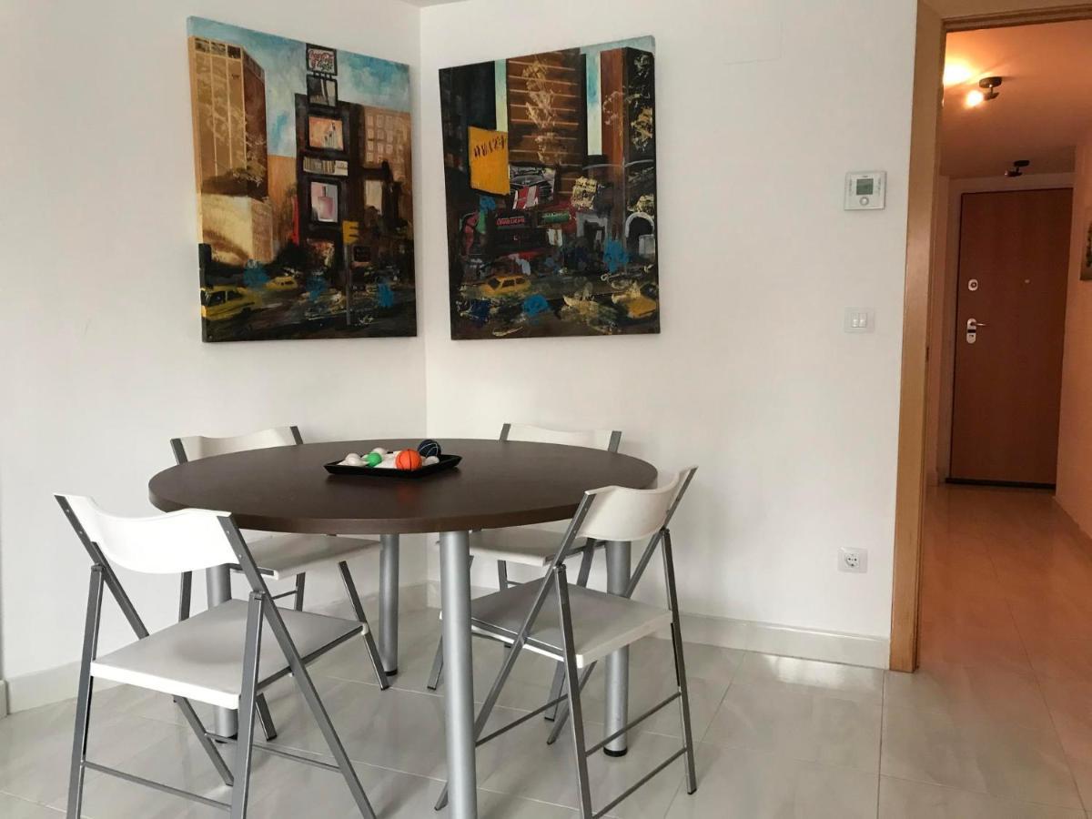 Apartamento en edificio Alba con parking y piscina 128B - INMO22 * Cambrils
