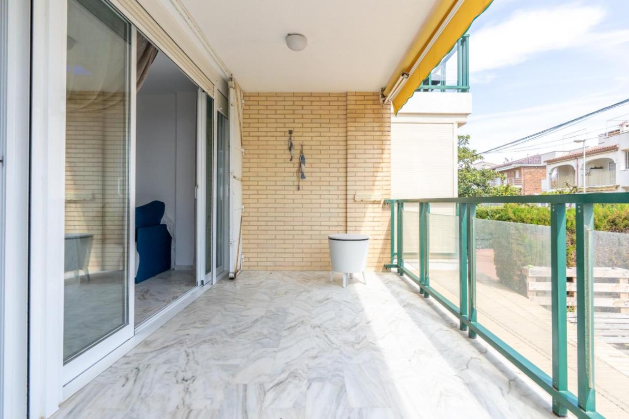 Apartamento Frente A Playa Y 10 Min Port Aventura * Cambrils