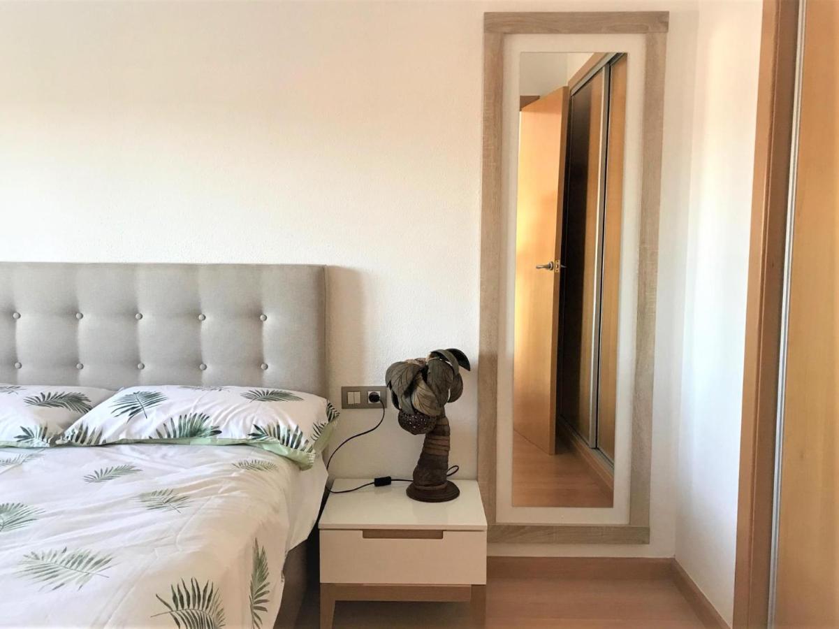Apartamento Con Vistas Laterales Al Mar, A Unos 100 M De La Playa 130a - Inmo22 *