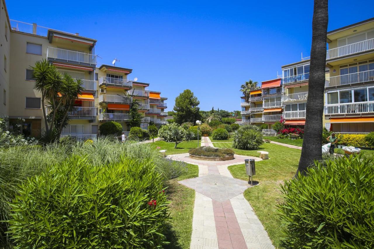 Antares Planet Costa Dorada Apartamento *
