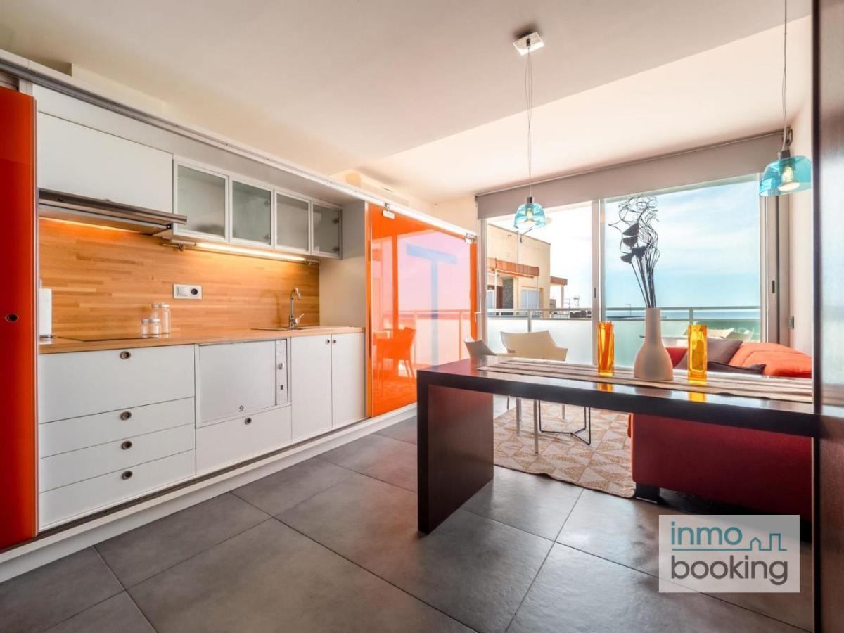 Sun Maripaz, Frontal Al Mar Y Parking Apartment