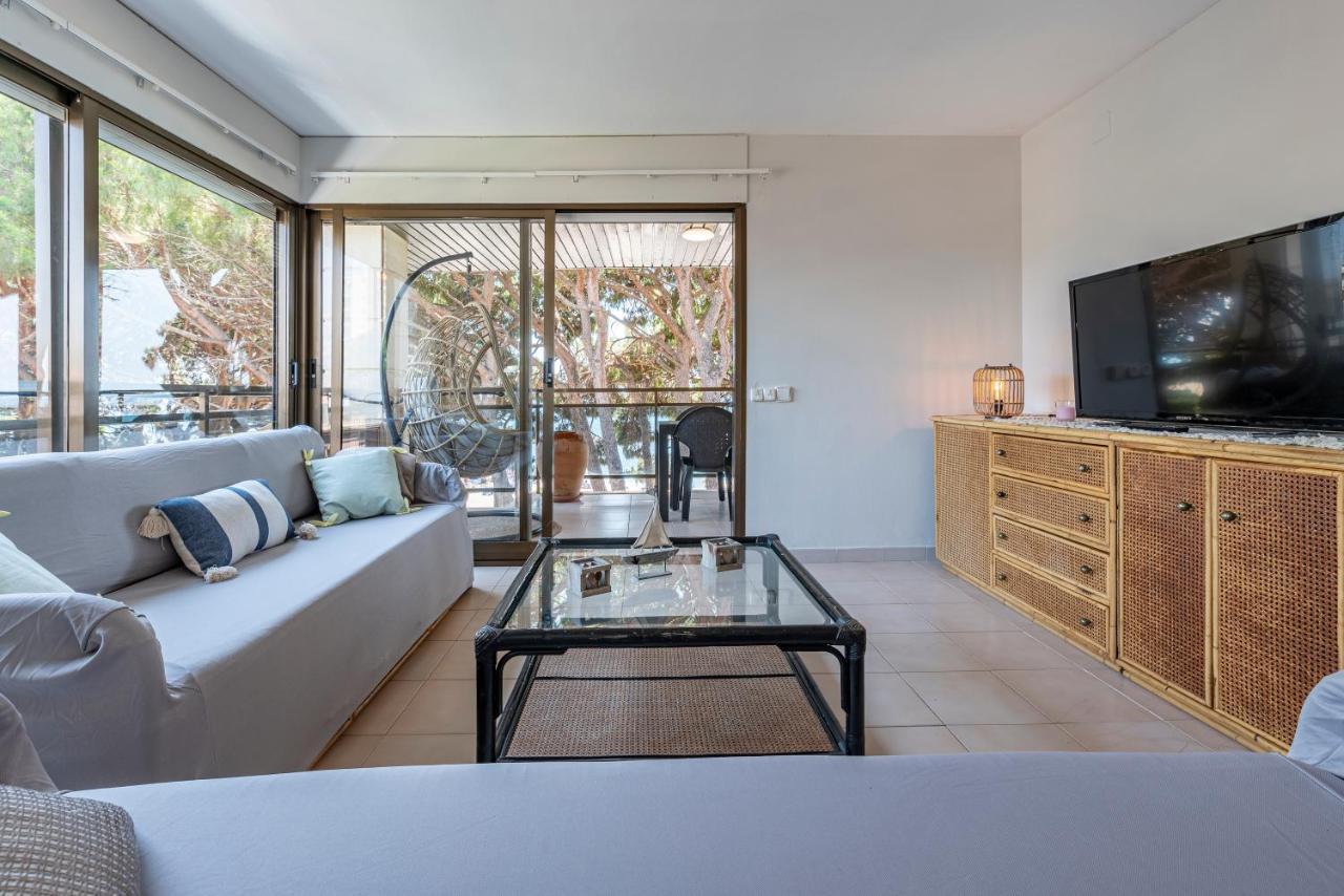 Apartamento ático En Primera Línea Con Vistas, Piscina Y Parking