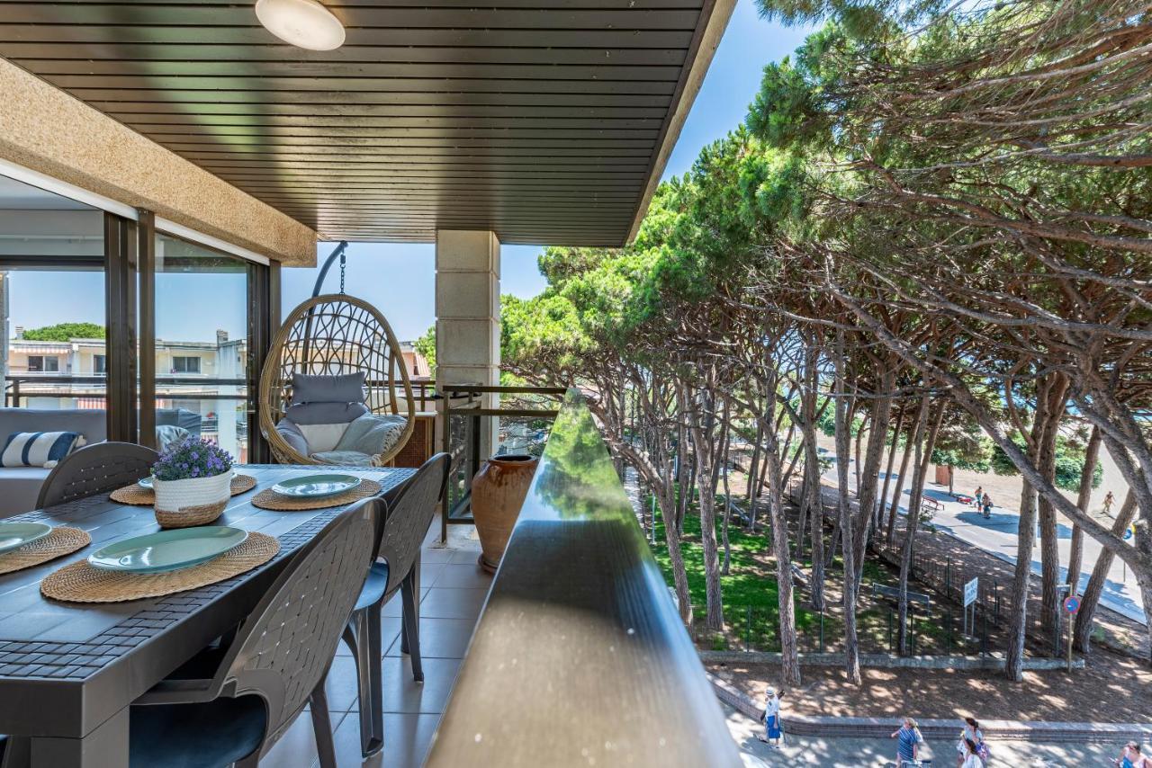 ático En Primera Línea Con Vistas, Piscina Y Parking Cambrils