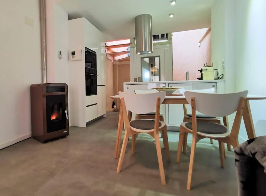 New! Renovated House With Terrace In Cambrils