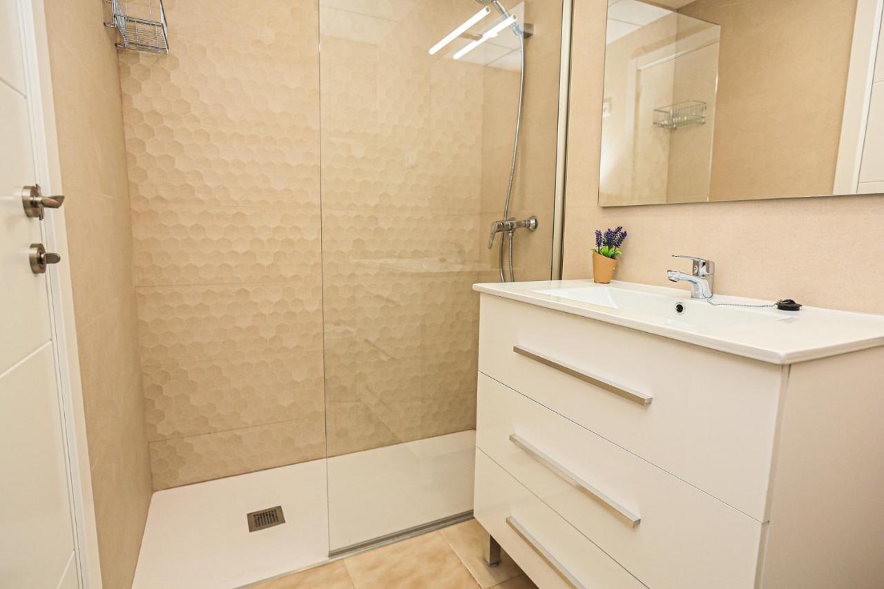 Litoral Costa Dorada - Regata Only Families Apartment