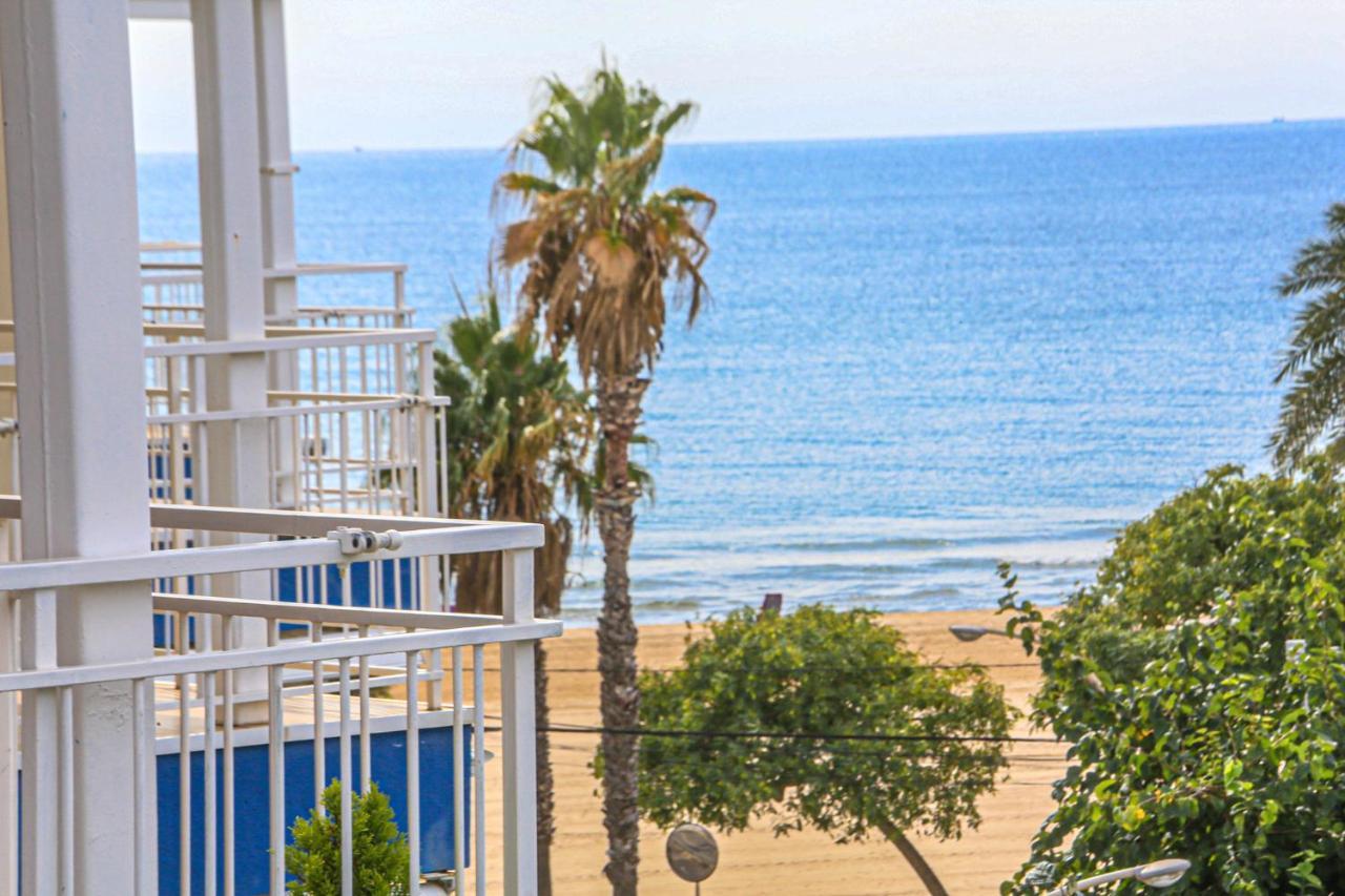 Coral * Cambrils