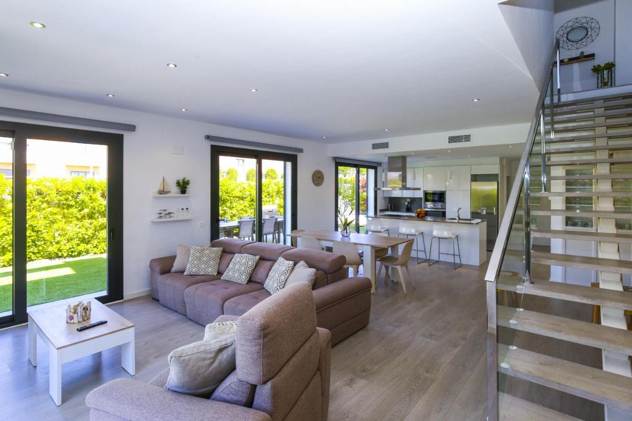 Clanxet Planetcostadorada Villa Cambrils
