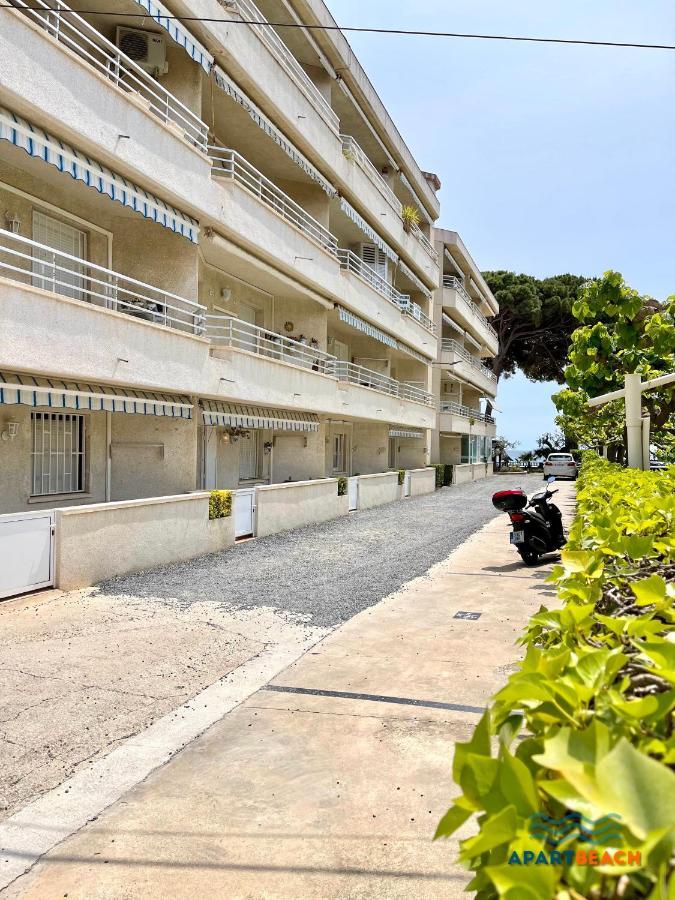 Apartbeach Tucan Vistas Playa Y Climaticado * Cambrils