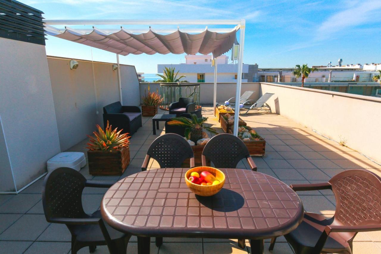 Atic Planet - Only Families Apartamento Cambrils