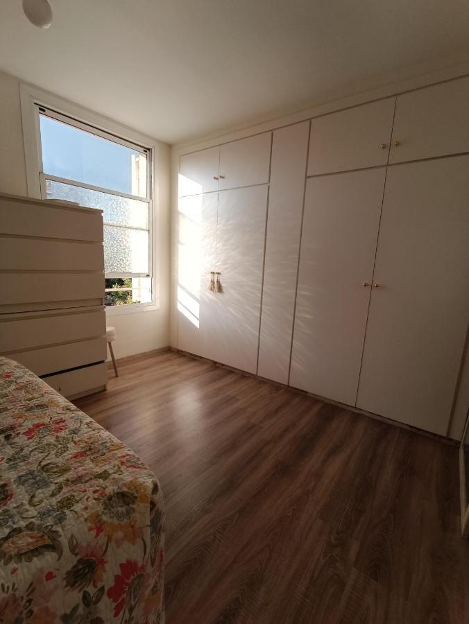 Holiday home Adosado Con Piscina 4 Habitaciones, 8 Huespedes *