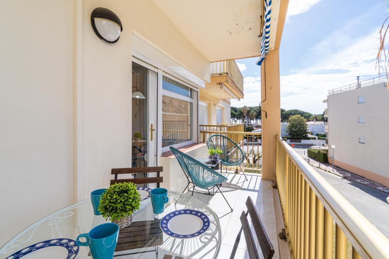 Coastal Paradise & Cozy With A 100m From The Beach! *